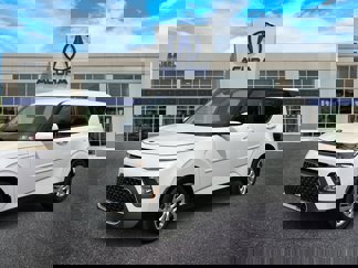 Used 2021 Kia Soul LX image 1