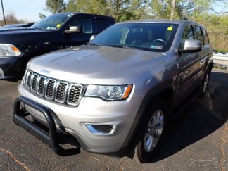 Used 2021 Jeep Grand Cherokee Laredo image 1
