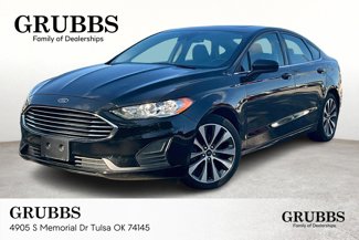 Used 2020 Ford Fusion SE image 1