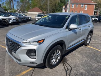 Used 2019 Hyundai Santa Fe SE image 1