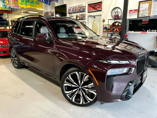 Used 2023 BMW X7 xDrive40i w/ Executive Package image 1