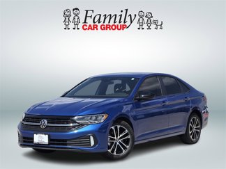 Used 2024 Volkswagen Jetta Sport image 1