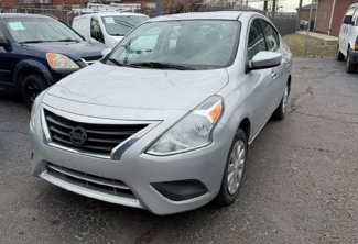 Used 2016 Nissan Versa SV image 1