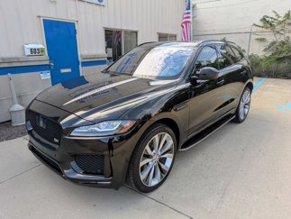 Used 2018 Jaguar F-PACE S image 1