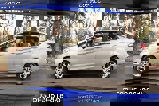 Used 2015 Ford Fiesta SE image 1