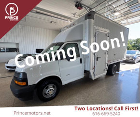 Used 2018 Chevrolet Express 3500 w/ Driver Convenience Package image 1