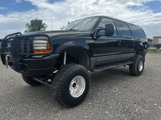 Used 2001 Ford Excursion XLT image 1