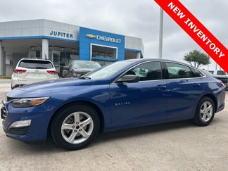 Used 2023 Chevrolet Malibu LS image 1