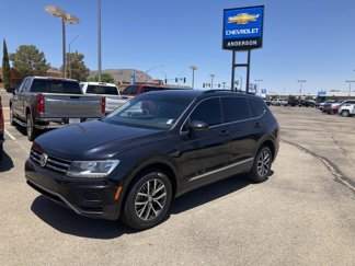 Used 2018 Volkswagen Tiguan SE image 1