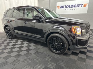 Used 2022 Kia Telluride SX w/ SX Prestige Package image 1