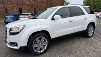 Used 2017 GMC Acadia Limited SLT image 1