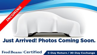 Used 2024 Volkswagen Jetta SE image 1