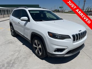 Used 2019 Jeep Cherokee Limited image 1