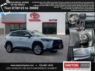 Used 2022 Toyota Corolla Cross LE image 1