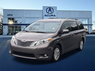Used 2015 Toyota Sienna XLE Premium video 1