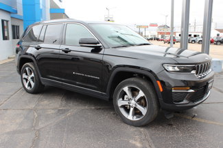 Used 2023 Jeep Grand Cherokee Limited image 1