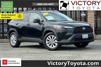 Certified 2024 Toyota Corolla Cross LE image 1