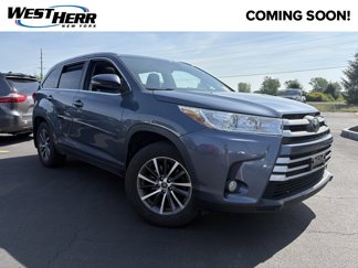 Used 2019 Toyota Highlander XLE image 1