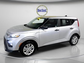Used 2020 Kia Soul LX image 1