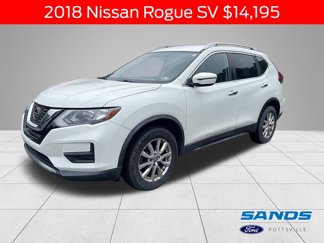 Used 2018 Nissan Rogue SV image 1