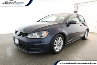 Used 2015 Volkswagen Golf S image 1
