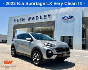 Used 2022 Kia Sportage LX image 1