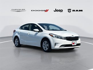 Used 2018 Kia Forte LX image 1