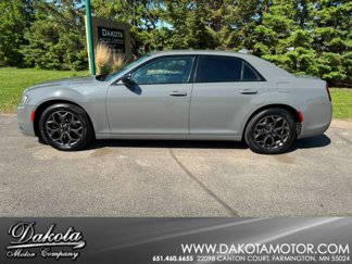 Used 2018 Chrysler 300 Touring w/ Sport Appearance Package image 1