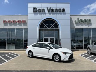 Used 2022 Toyota Corolla LE image 1