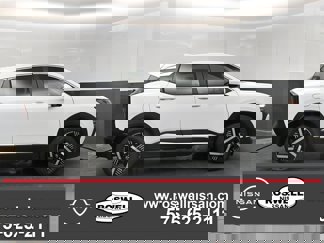 New 2025 Nissan Kicks SV image 1