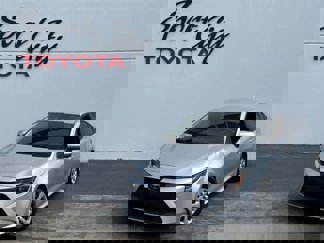 Used 2022 Toyota Corolla LE image 1