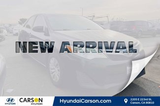 Used 2014 Toyota Camry L image 1