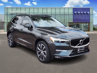 Used 2022 Volvo XC60 B5 Momentum image 1
