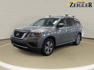 Used 2019 Nissan Pathfinder S image 1