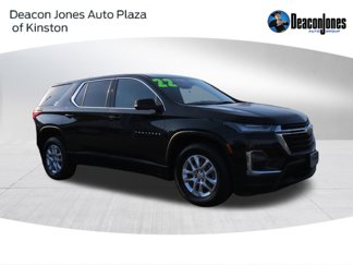 Used 2022 Chevrolet Traverse LS w/ LPO, Floor Liner Package image 1