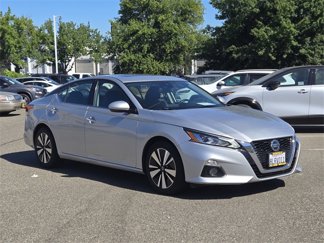 Used 2019 Nissan Altima 2.5 SV image 1