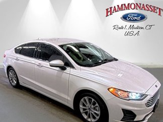 Used 2020 Ford Fusion SE image 1