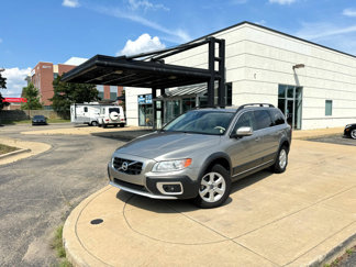 Used 2013 Volvo XC70 3.2 image 1