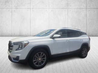 Used 2024 GMC Terrain SLT image 1