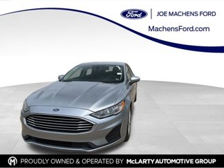 Used 2020 Ford Fusion SE image 1