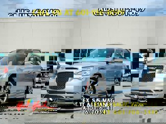 Used 2020 Chrysler 300 Limited image 1