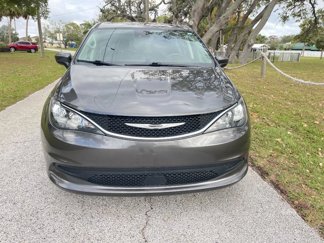 Used 2021 Chrysler Voyager LX image 1