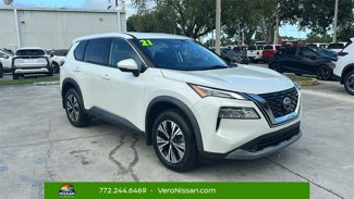 Used 2021 Nissan Rogue SV image 1