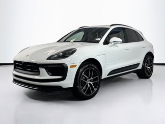 Certified 2024 Porsche Macan image 1