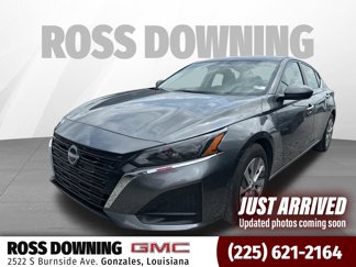 Used 2023 Nissan Altima 2.5 S image 1