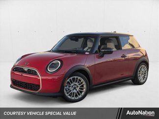 Used 2025 MINI Cooper 2-Door Hardtop image 1