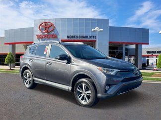 Used 2018 Toyota RAV4 XLE image 1