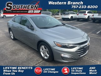 Used 2023 Chevrolet Malibu LS image 1