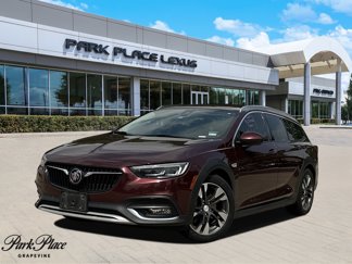 Used 2018 Buick Regal Essence w/ Driver Confidence Package #1 image 1