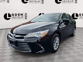 Used 2017 Toyota Camry LE image 1